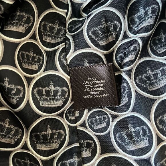 Black Blazer - Picture 7 of 9